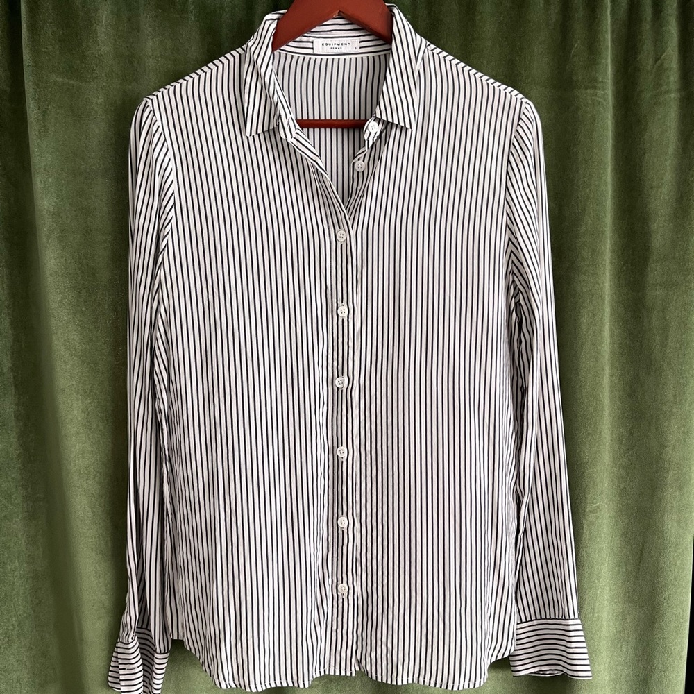 Small 100% silk encore femme shirt